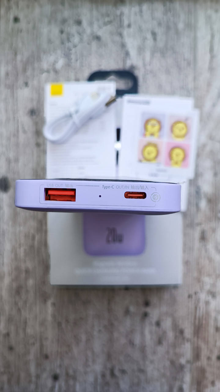 

УМБ Baseus magnetic wireless quick charging power bank 10000 mAh 1Usb, 1 Type-C 3A 20W павербанк purple