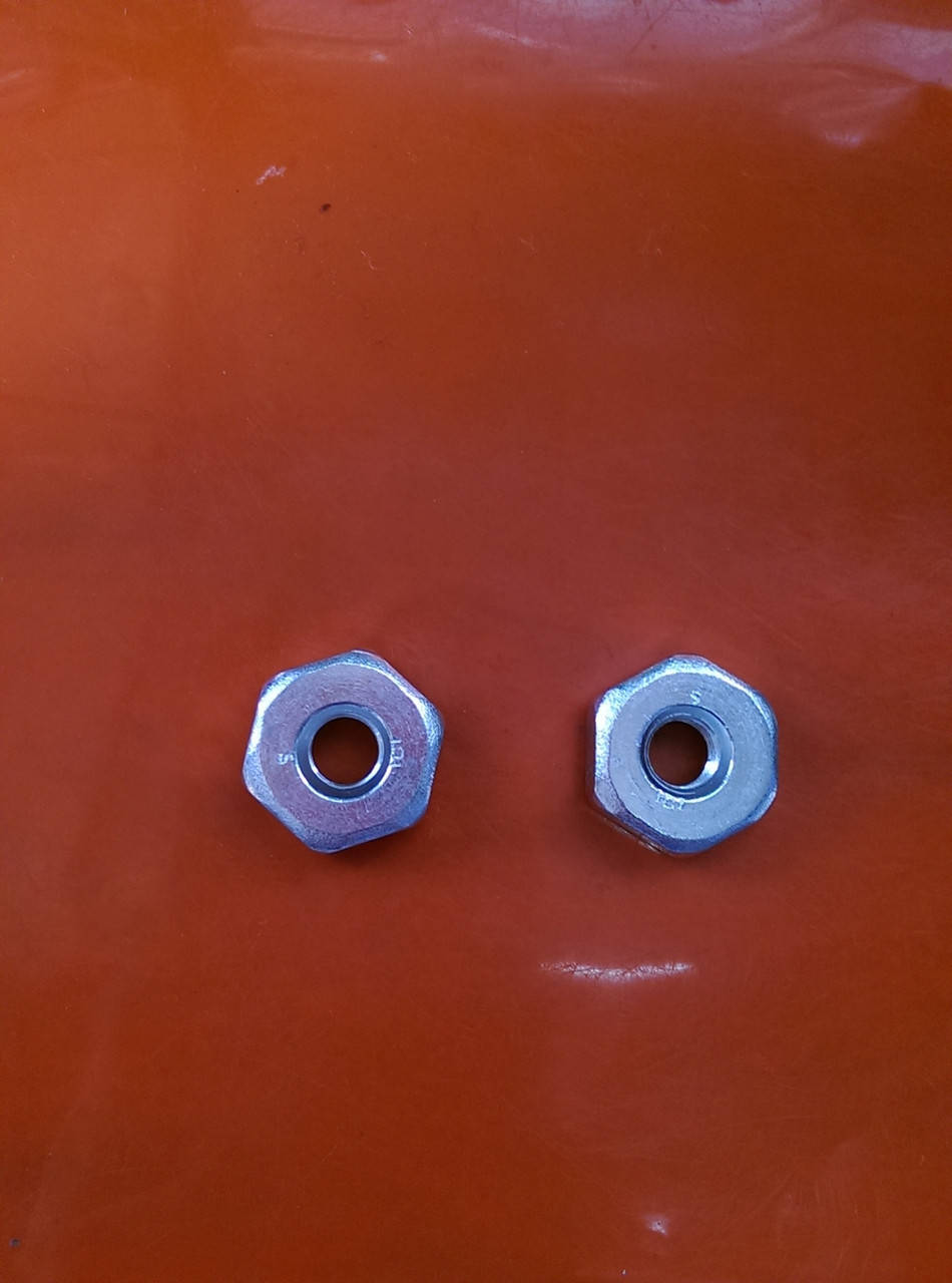 

Бензопила STIHL 180/230/250/360/361/440 Гайка крепления шины(пара)