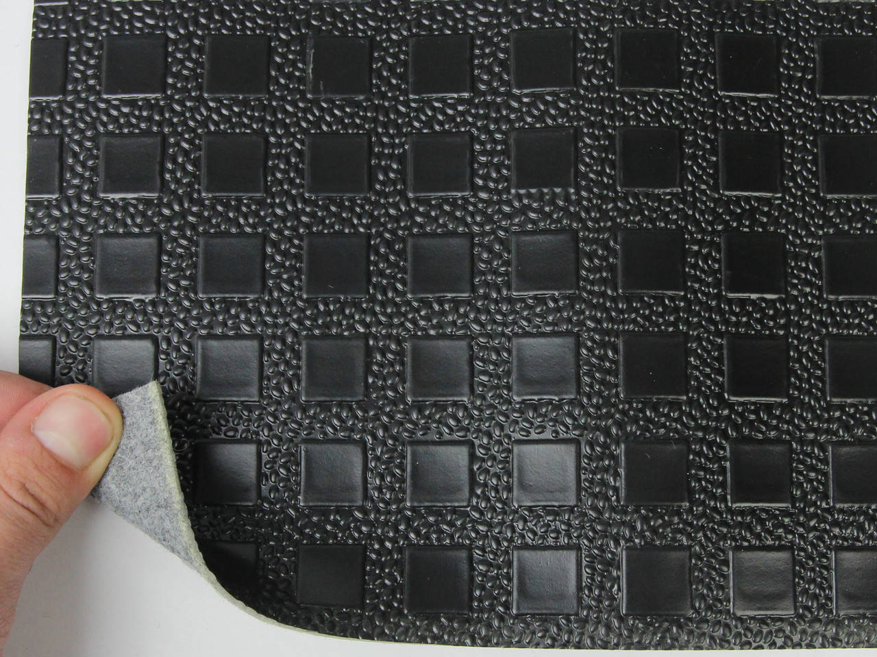 

Автолинолеум Porter "Портер" LIN-1009-1-ns ПВХ, цвет черный, толщ. 1,6мм шир. 180см, Турция