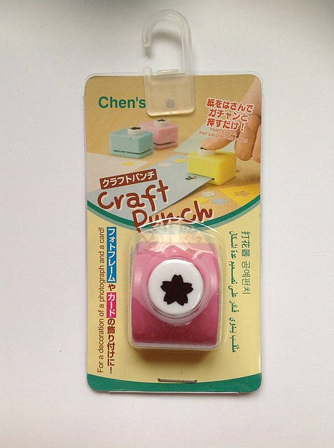 

Дырокол Цветок 1 см кнопка