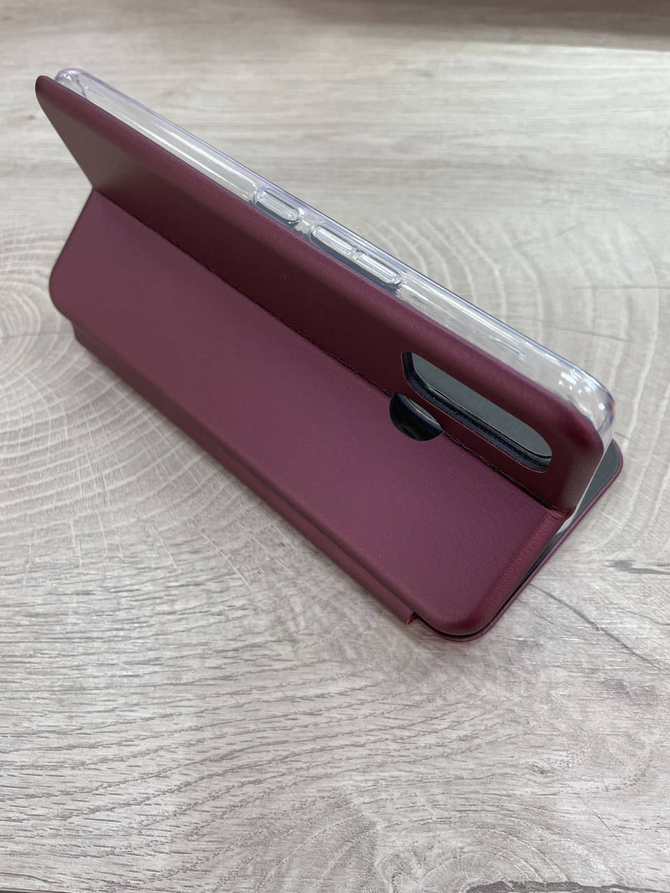 

Чехол-книжка на Tecno Spark 7 противоударный бордовый