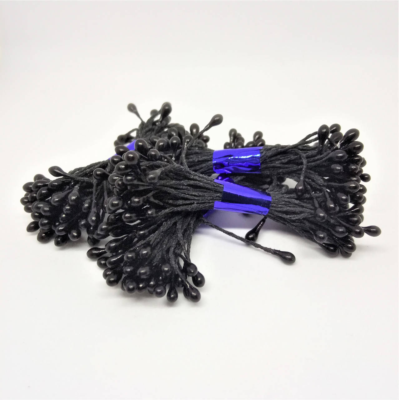 

Тычинки, Черный