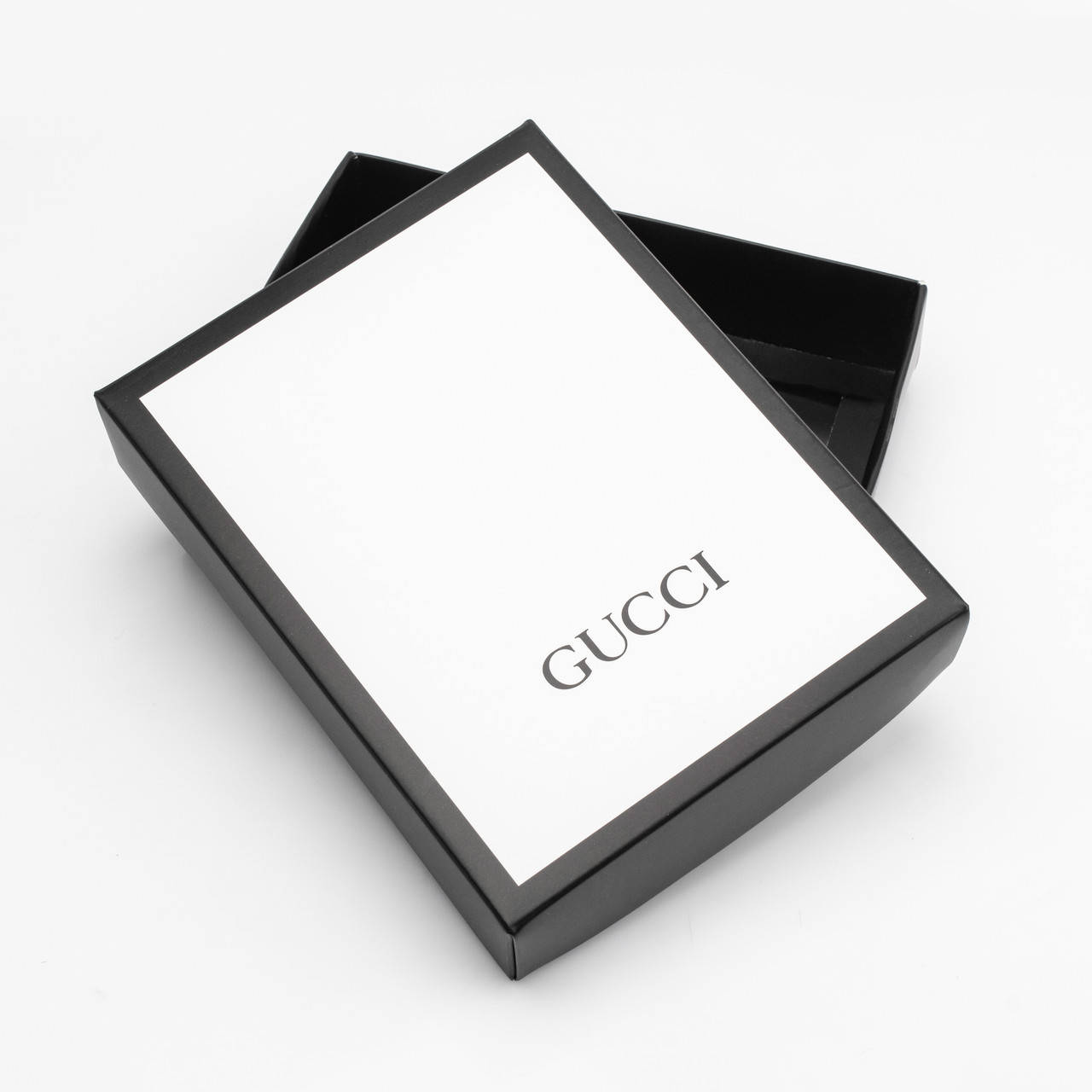 

Коробка Gucci