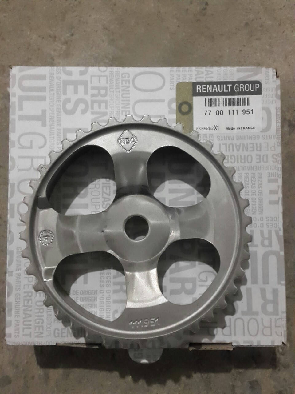 

Новая шестерня распредвала 1.9 DCI Opel Vivaro 7700111951