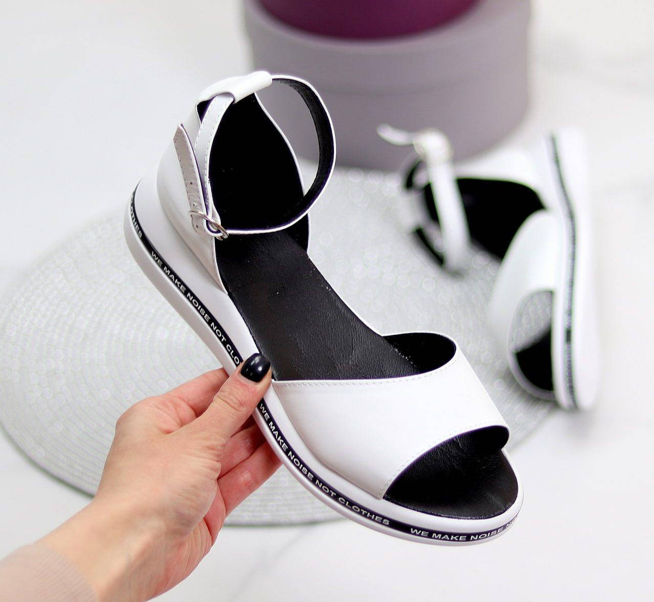 

Босоножки женские летние на низком ходу белые натуральная кожа 36-40р