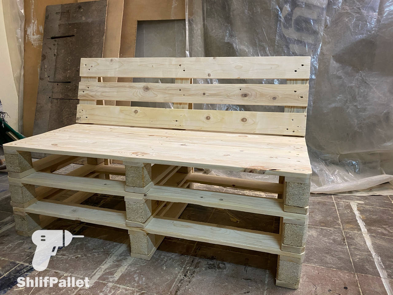 

Лавочка из поддонов для квартиры 120/60/38