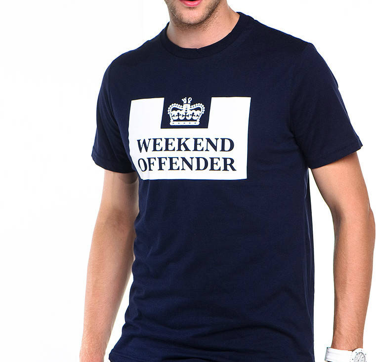 

Футболка Weekend offender темно-синяя с белым лого, унисекс (мужская, женская, детская)