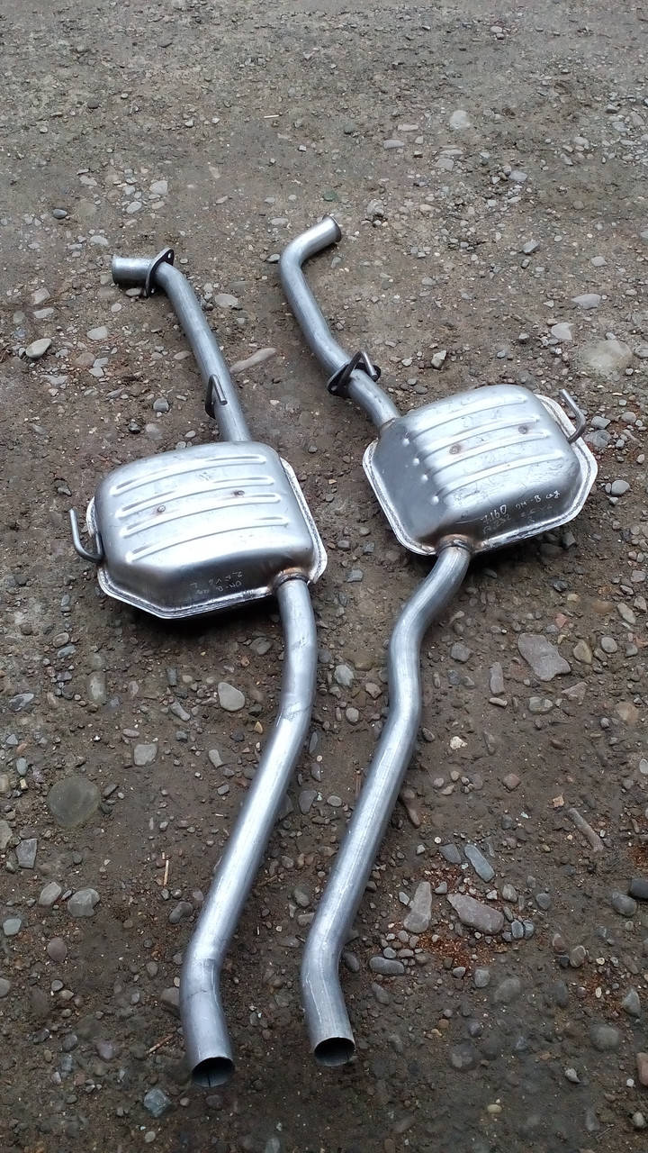 

Резонаторы Opel Omega B, Опель Омега Б 2.5 V6 седан. Правый, левый. 17.232 - 17.233.