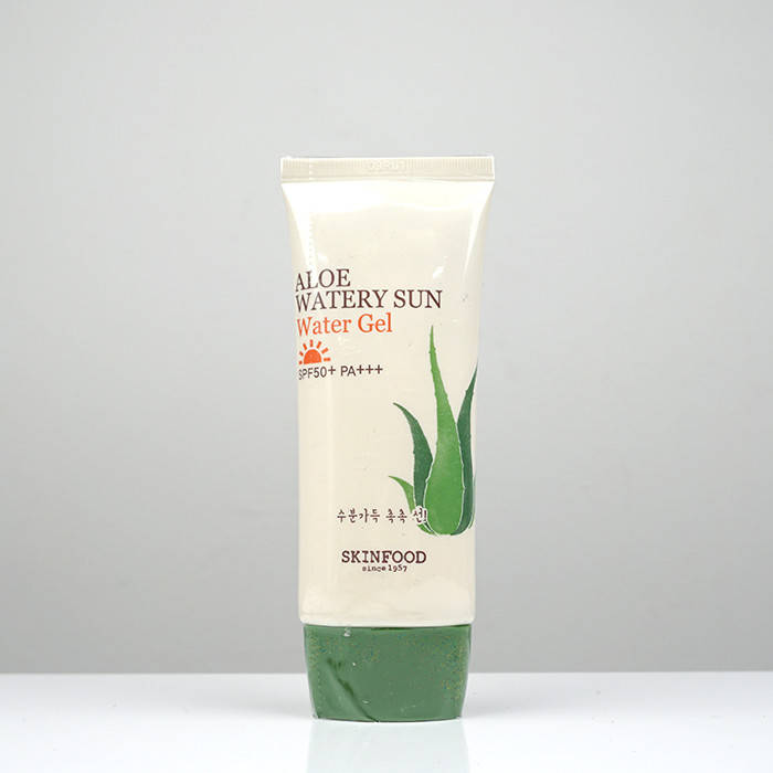 

Солнцезащитный водостойкий крем Skinfood Aloe Watery Sun Waterproof 50 мл.