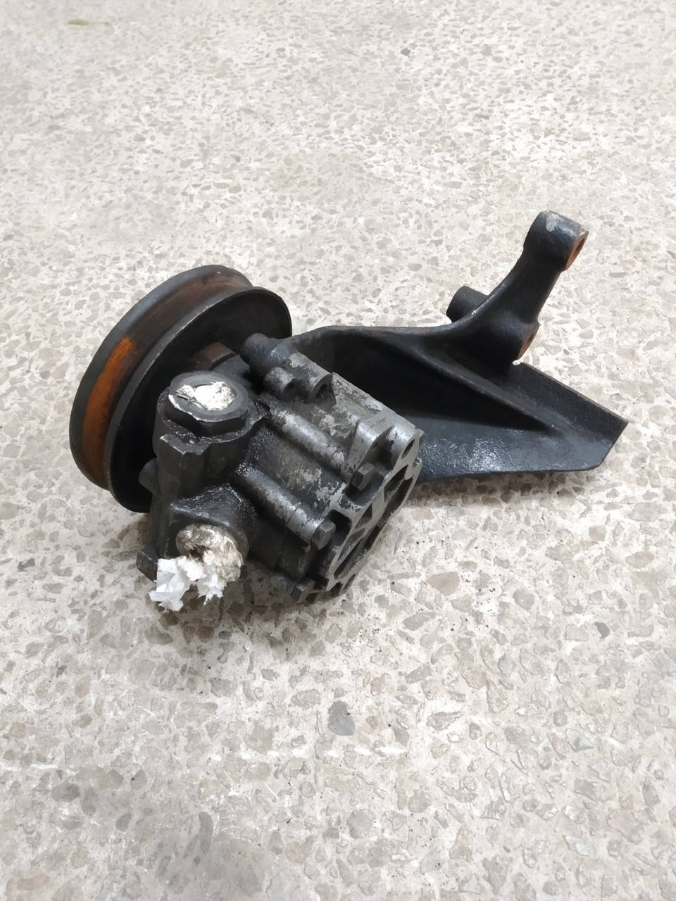 

Насос ГУР VW Transporter T4 1991-2003 044145157A 037145157H 701422155B