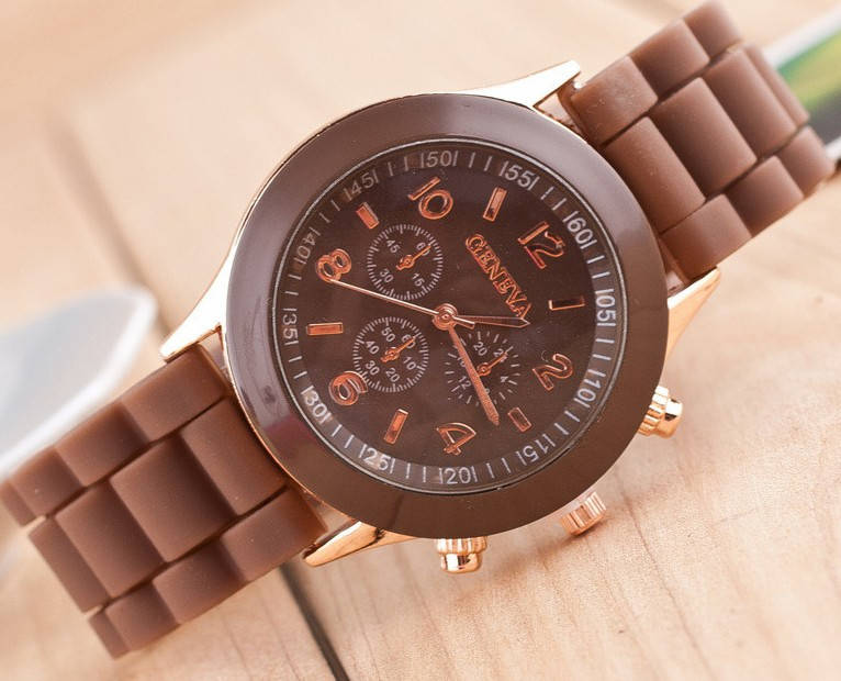 

Часы наручные женские GENEVA Шоколад