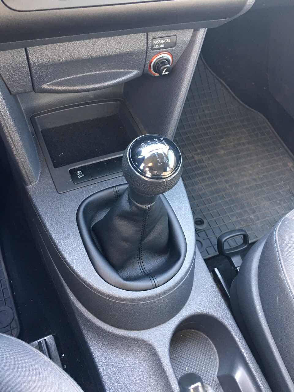 

Чехол КПП Volkswagen Golf 5