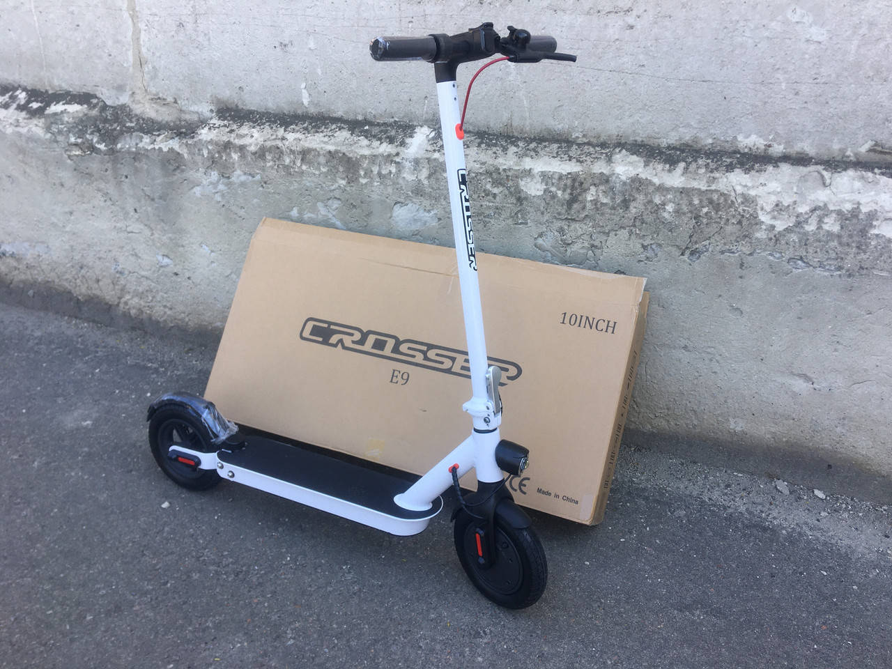 

Электросамокат Crosser E9 Premium (7,5 АН, 10" AIR) Белый