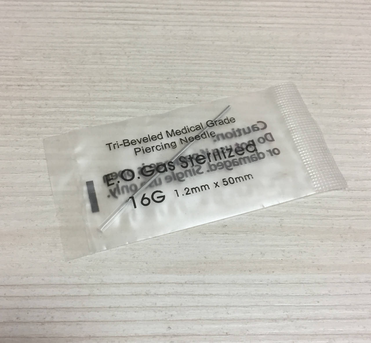 

Игла для пирсинга 16G ( 1.2mm x 50m )