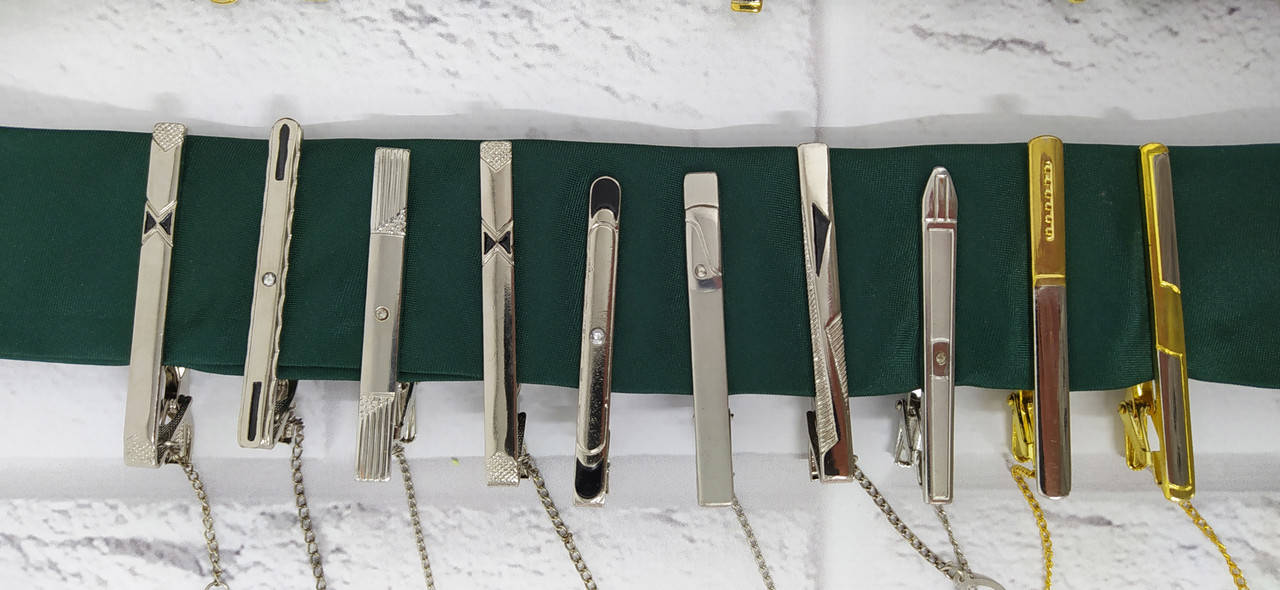 

Зажим для галстука серебро и золото цвет Г160