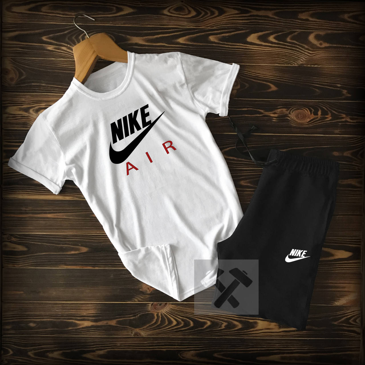 

Мужской комплект футболка + шорты Nike белого и черного цвета (люкс ) M