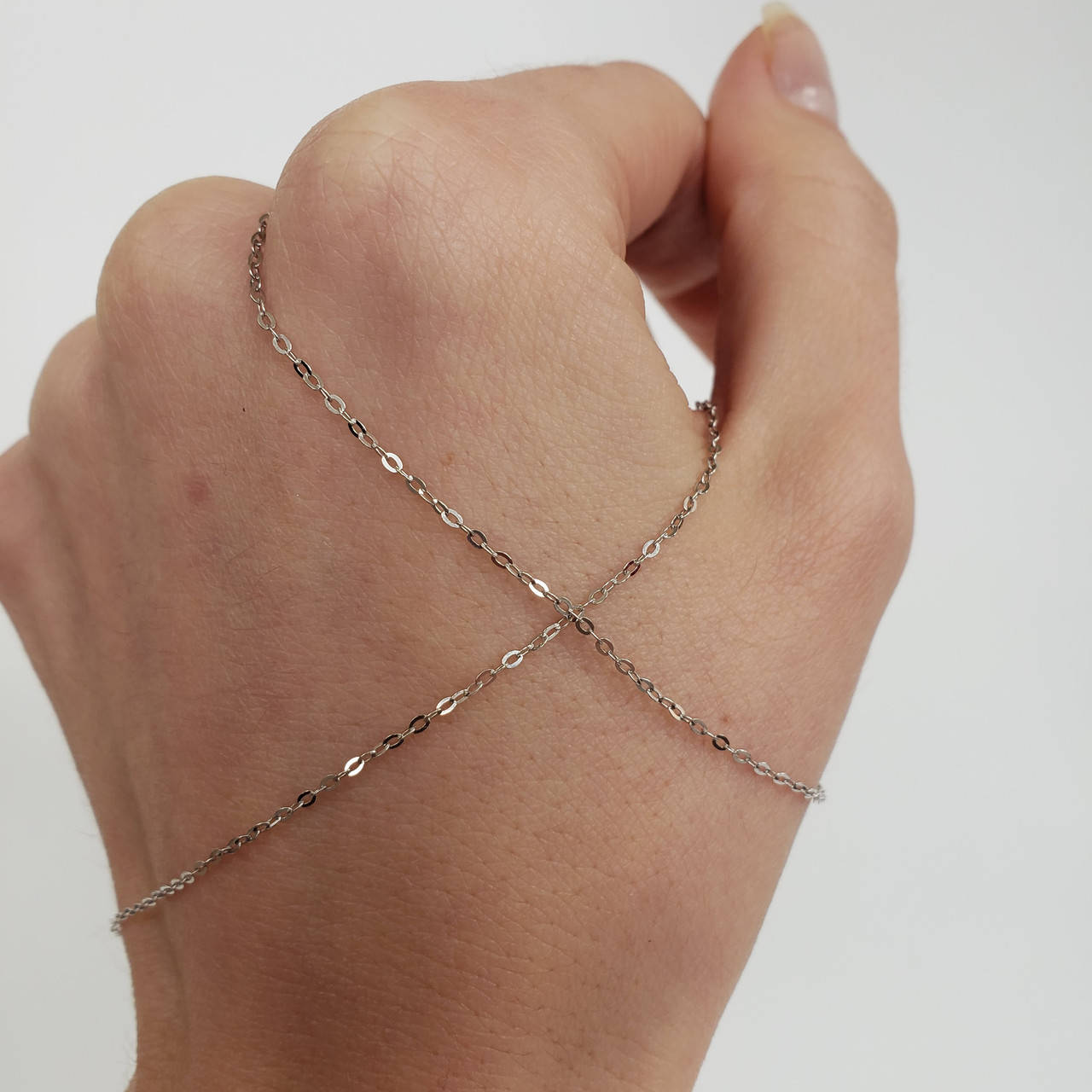 

Серебряная цепочка, 40 см