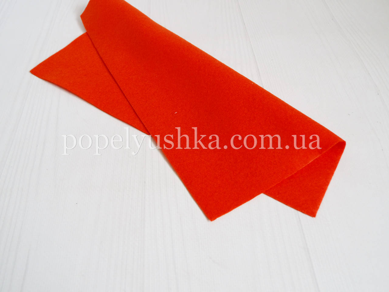 

Фетр 1.3 мм китайский мягкий морковный 20 * 30 см