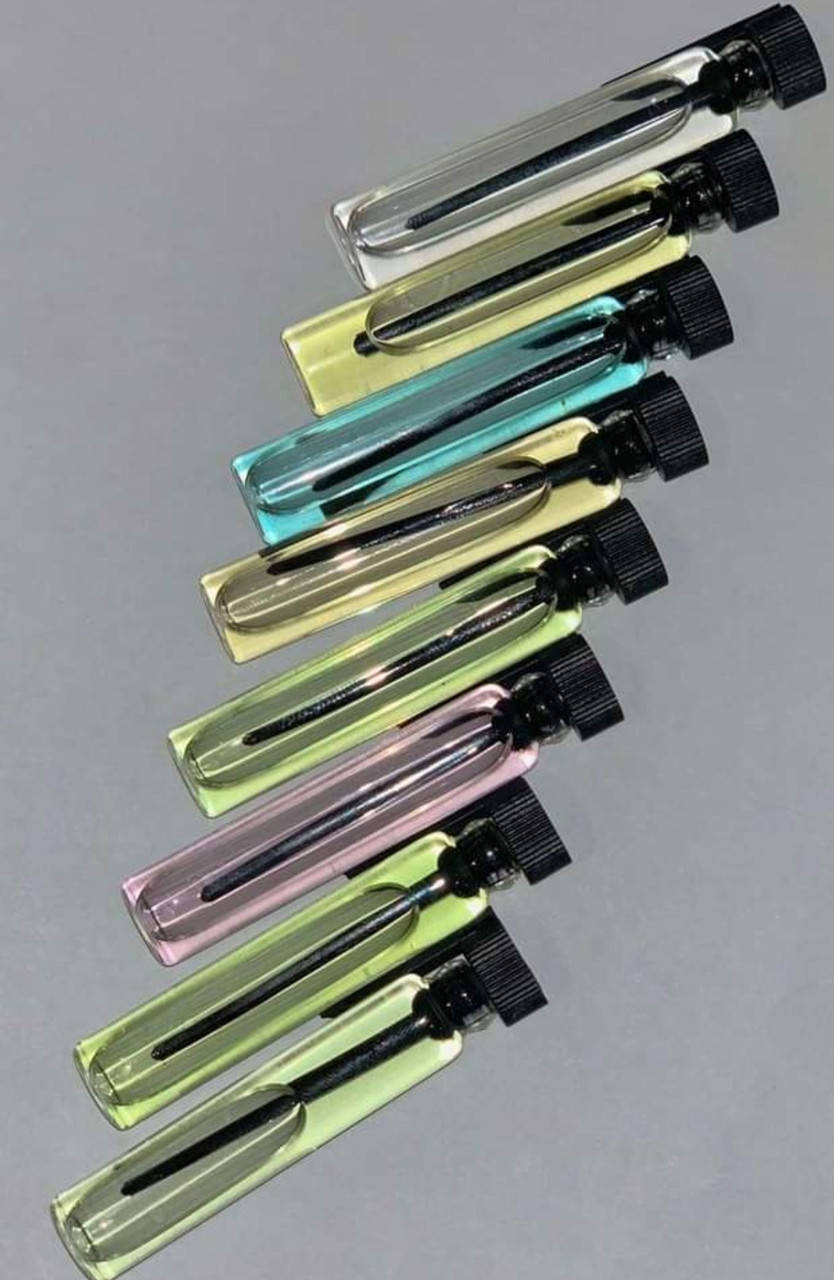 

Набор пробников 8 ароматов от V&V Parfum