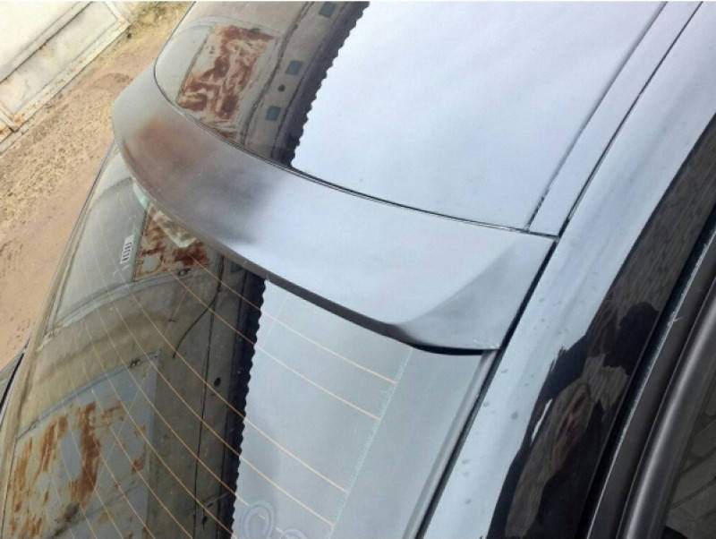 

Бленда на БМВ Е90 ( BMW E90), Черный