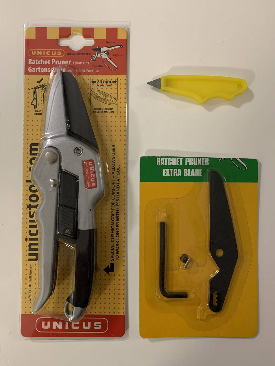

Секатор UNICUS Premium + Набор с запасным лезвием + Точилка