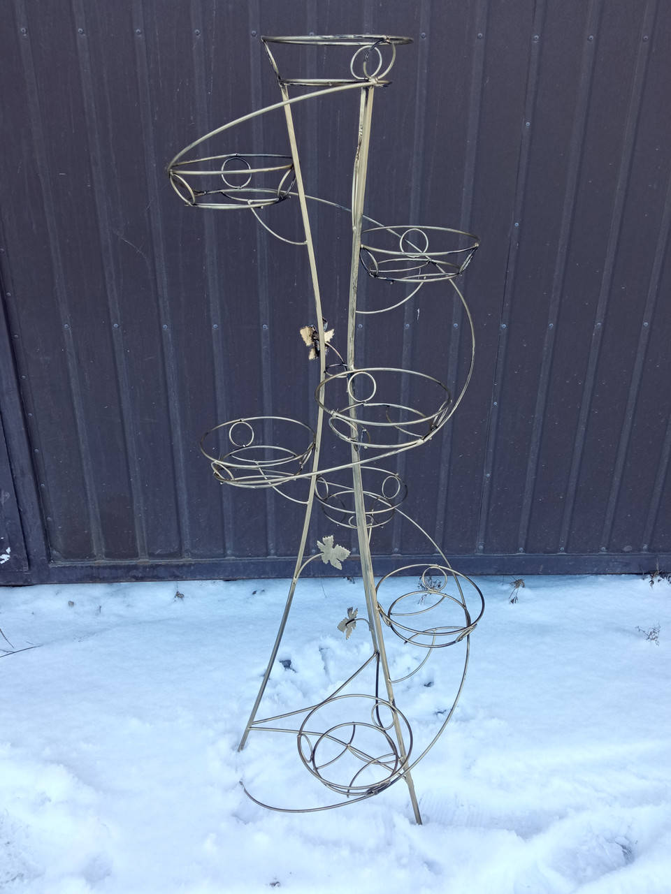 

Подставка кованая для цветов "Спираль" на 8 вазонов