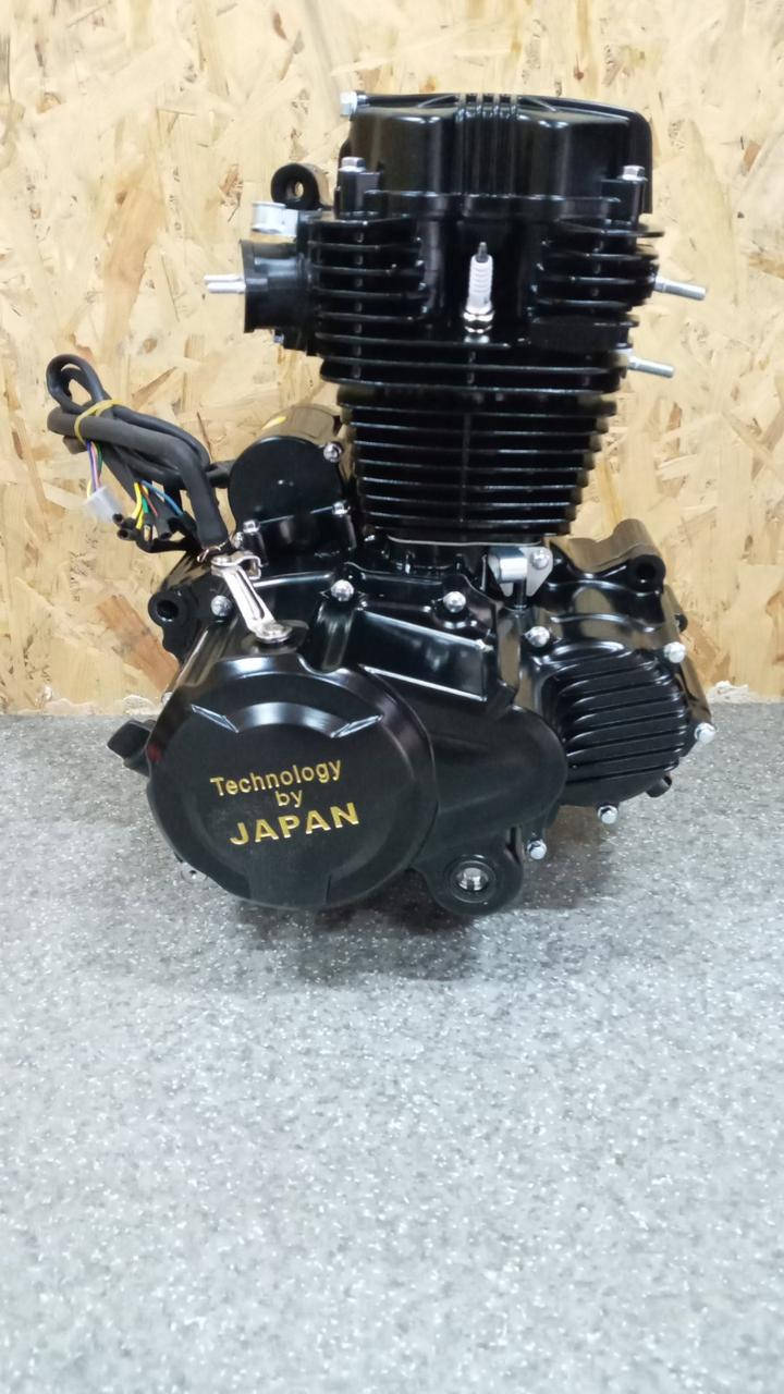 

Двигатель CG250 (165 FMM) с балансировочным валом