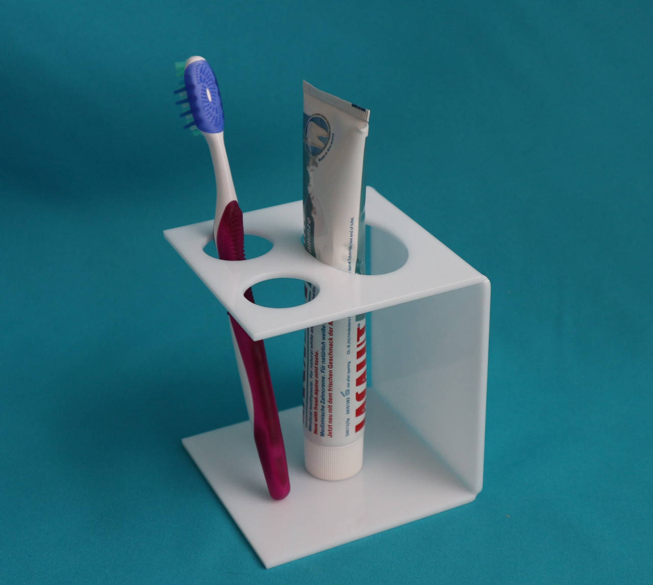 

Подставка для зубных щеток №3