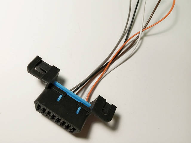 

Разъем OBD-2 /