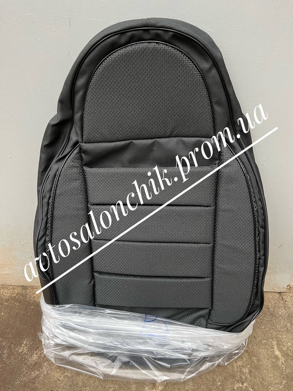 

Автомобильные чехлы на ВАЗ 2108 2109 21099 2113 2114 2115 фирмы Пилот авточехлы на сидения черные