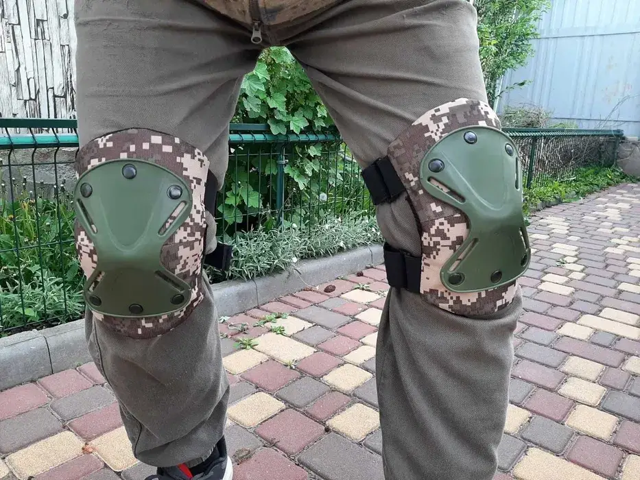 

Тактические защитные наколленики X-TAK ( Пиксель )