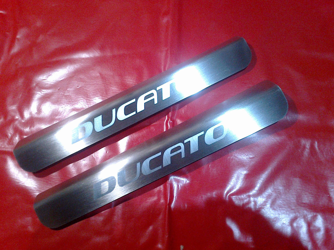 

Накладки на пороги Fiat Ducato