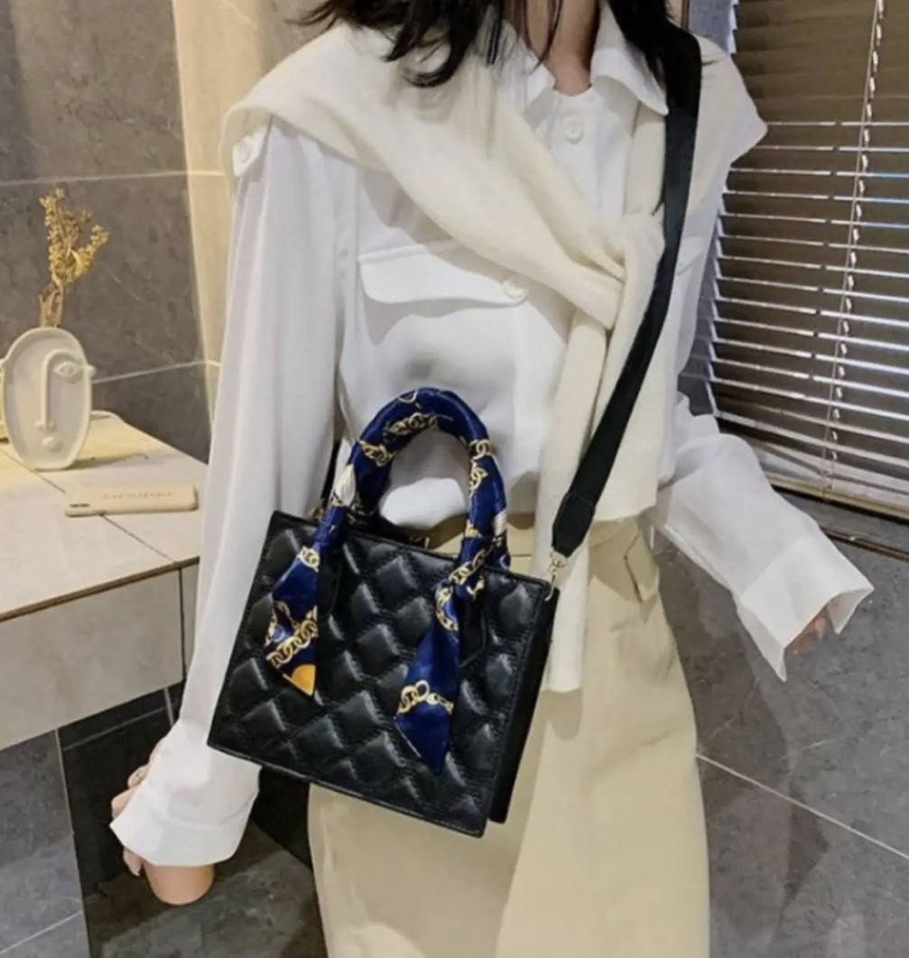 

Женская сумка с короткими ручками, Черный