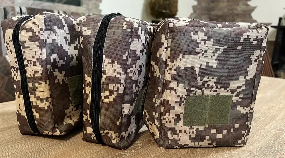 

Медицинский военный подсумок / аптечка ( пиксель )