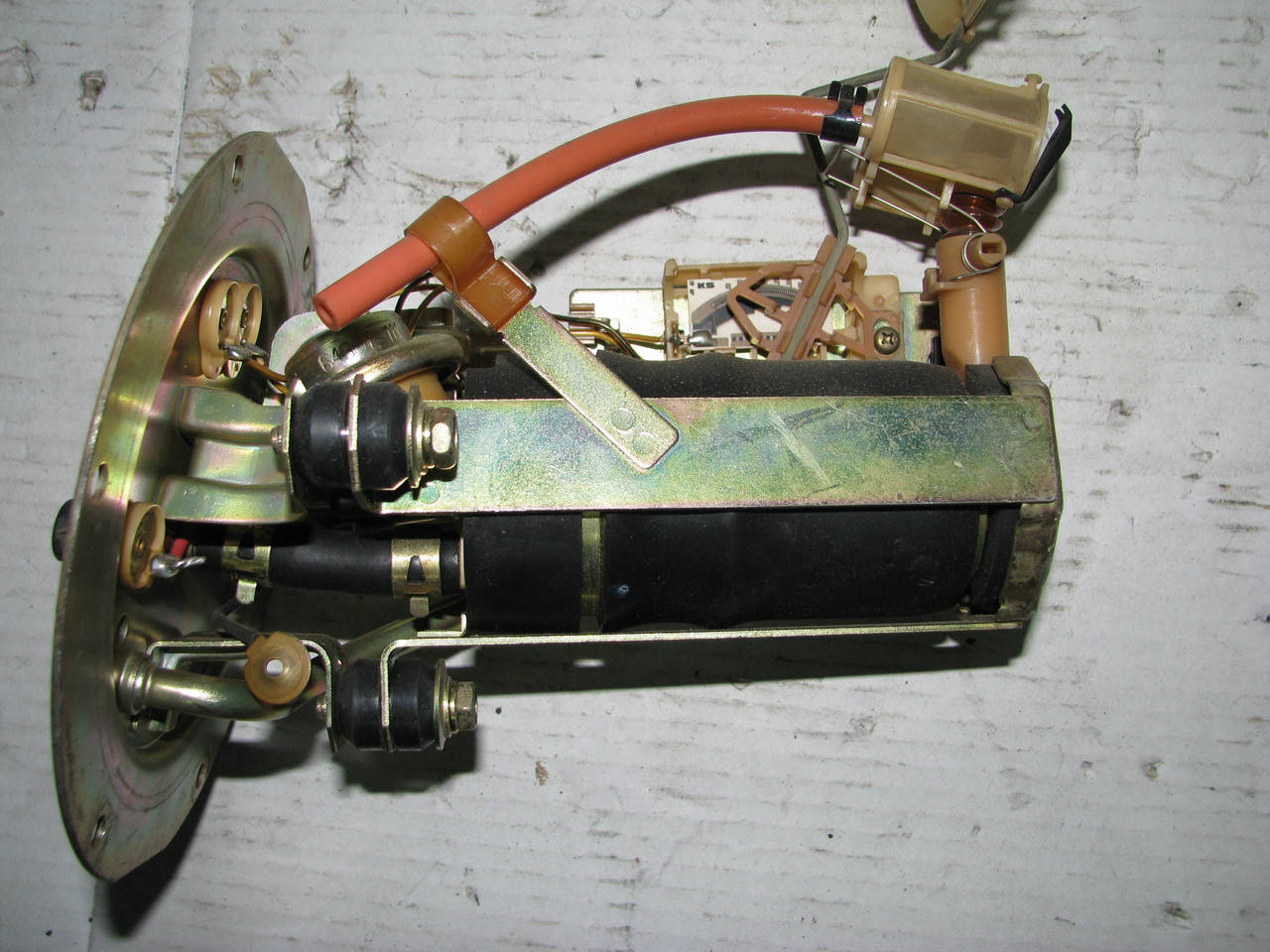 

Б/у насос топливный Nissan Sunny B12/N13, 17040-65M00