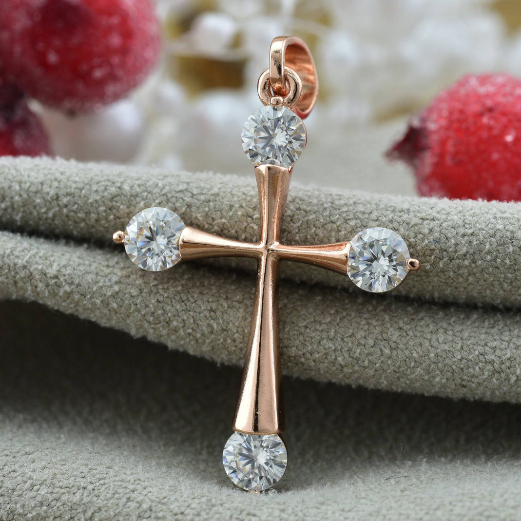 

Крестик 71368 для цепочки до 3 мм размер 32х19 мм белые фианиты вес 1.4 г позолота РО