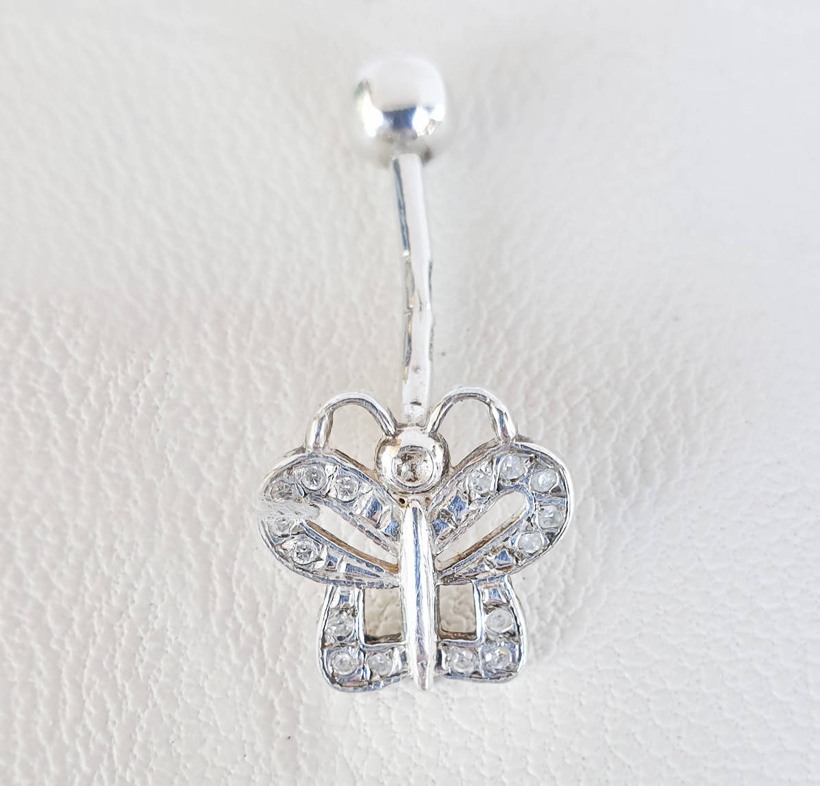 

Пирсинг в пуп серебряный с кубическим цирконием "Бабочка" 1,93 г