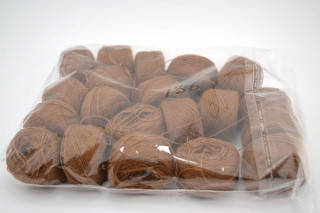 

Акрилові нитки для вишивання № 136