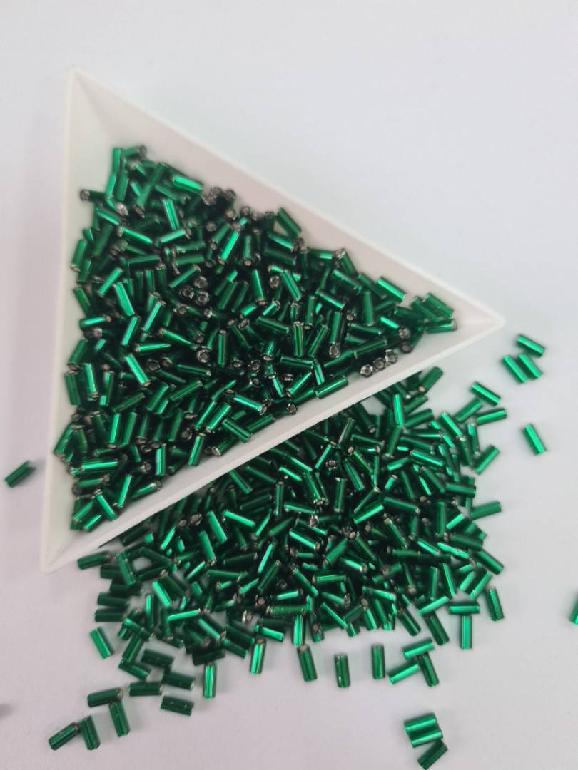 

Стеклярус Matsuno EMERALD 4.5mm 100гр