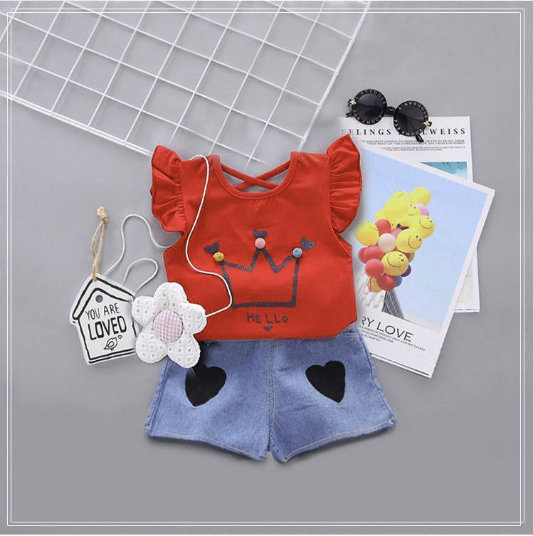 

Детский летний костюм для девочки: красная футболка и шорты на лето, Красный