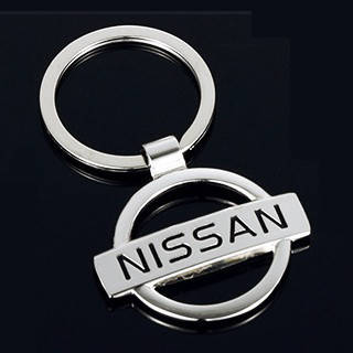 

Брелок значок Nissan Нисан, Светло-серый