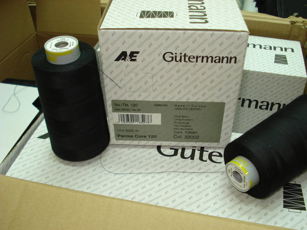 

Нитка Gutermann цвет черный