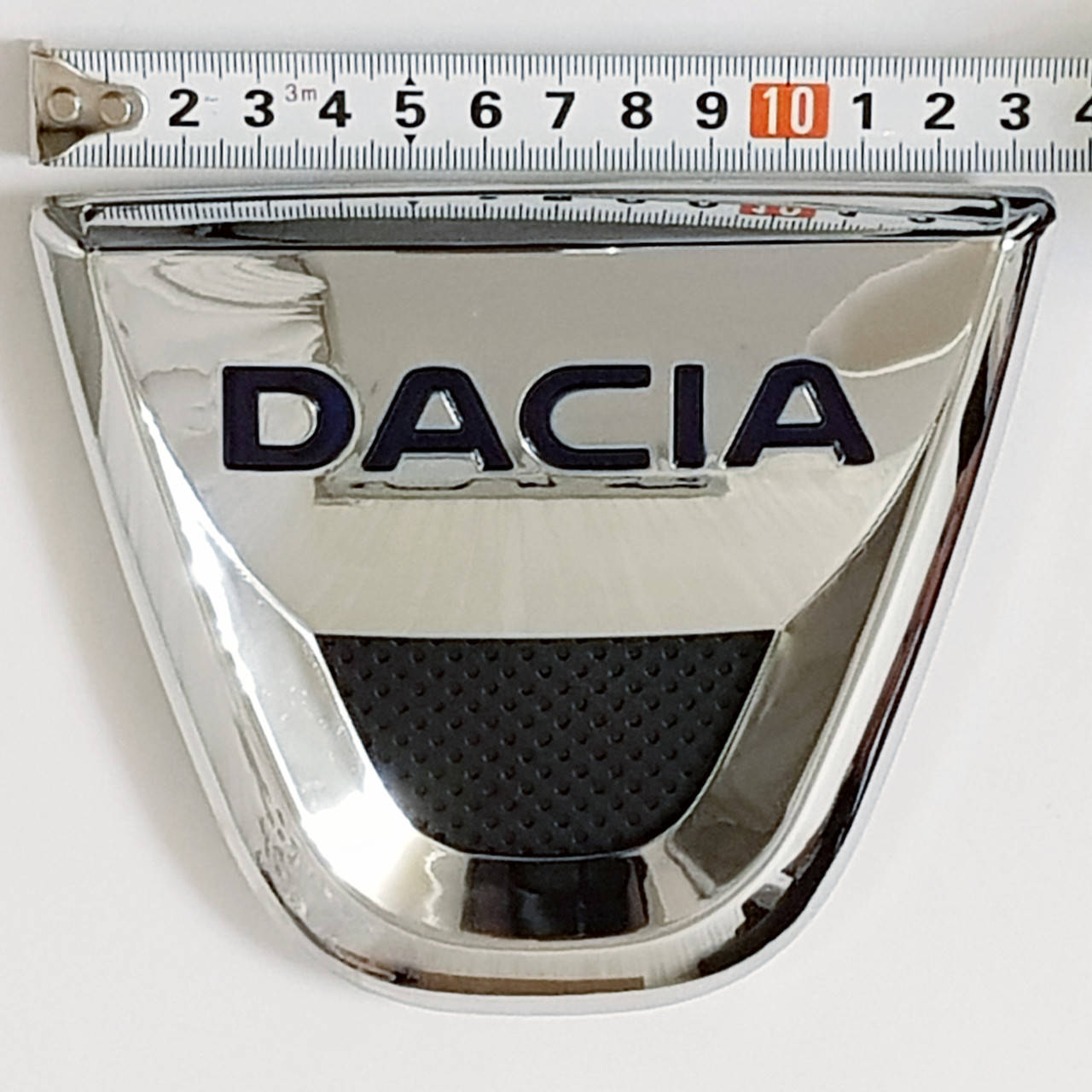 

Эмблема Dacia Sandero, Stepway, Duster, Lodgy, Dokker 137х120 мм. перед. хром