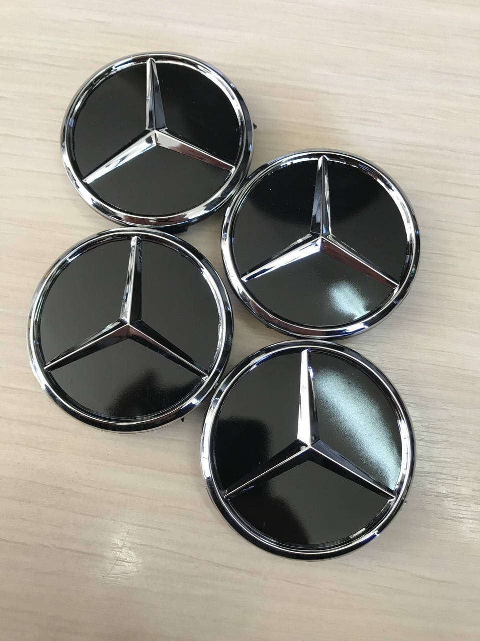 

Колпачки в диски Mercedes-Benz/Мерседес 60/56/9мм. черные/хром кольцо