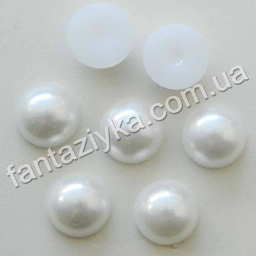 

Полубусина 12мм белая (полужемчуг, серединка)