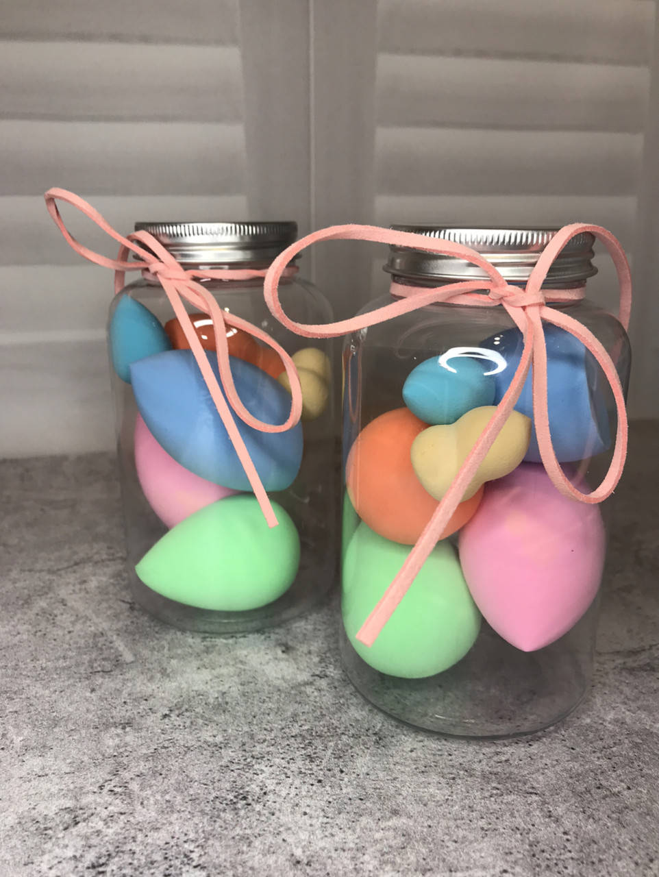 

Набор косметичных спонжей в баночке