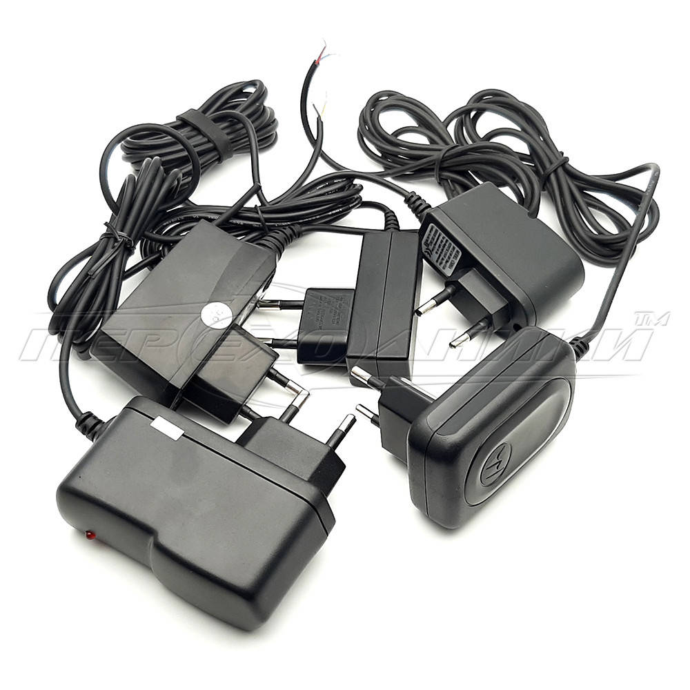 

Импульсный блок питания 5-6V до 0.7A под монтаж (хорошее качество)