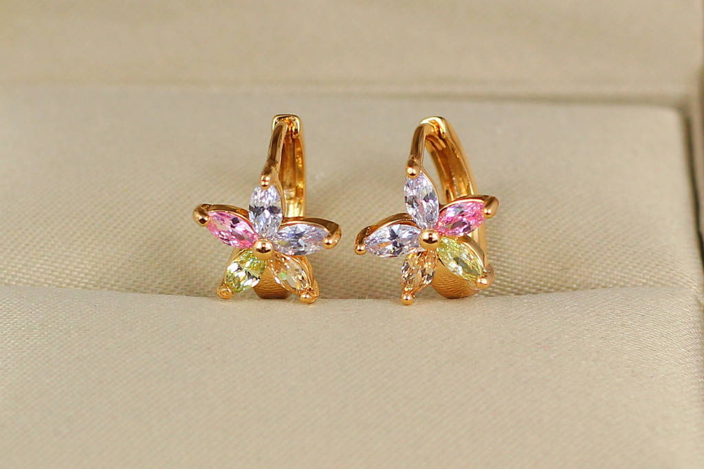 

Серьги Xuping Jewelry цветок газании с разноцветными лепестками 1,2 см золотистые