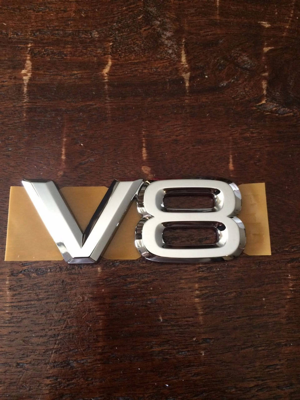 

Toyota Land Cruiser 100 1998-2007 Эмблема значок V8 на багажник Новый Оригинал