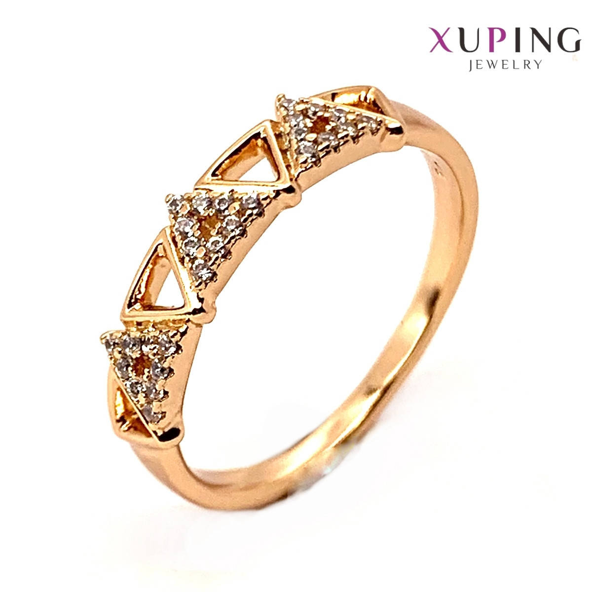 

Кольцо Xuping, белые фианиты (куб. цирконий), ширина 4 мм, вес 3 г, позолота 18K, ХР01376 (20)